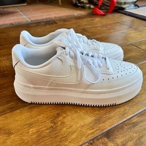 Nike Court Vision Alta Women’s shoes size 10. Brand new condition.